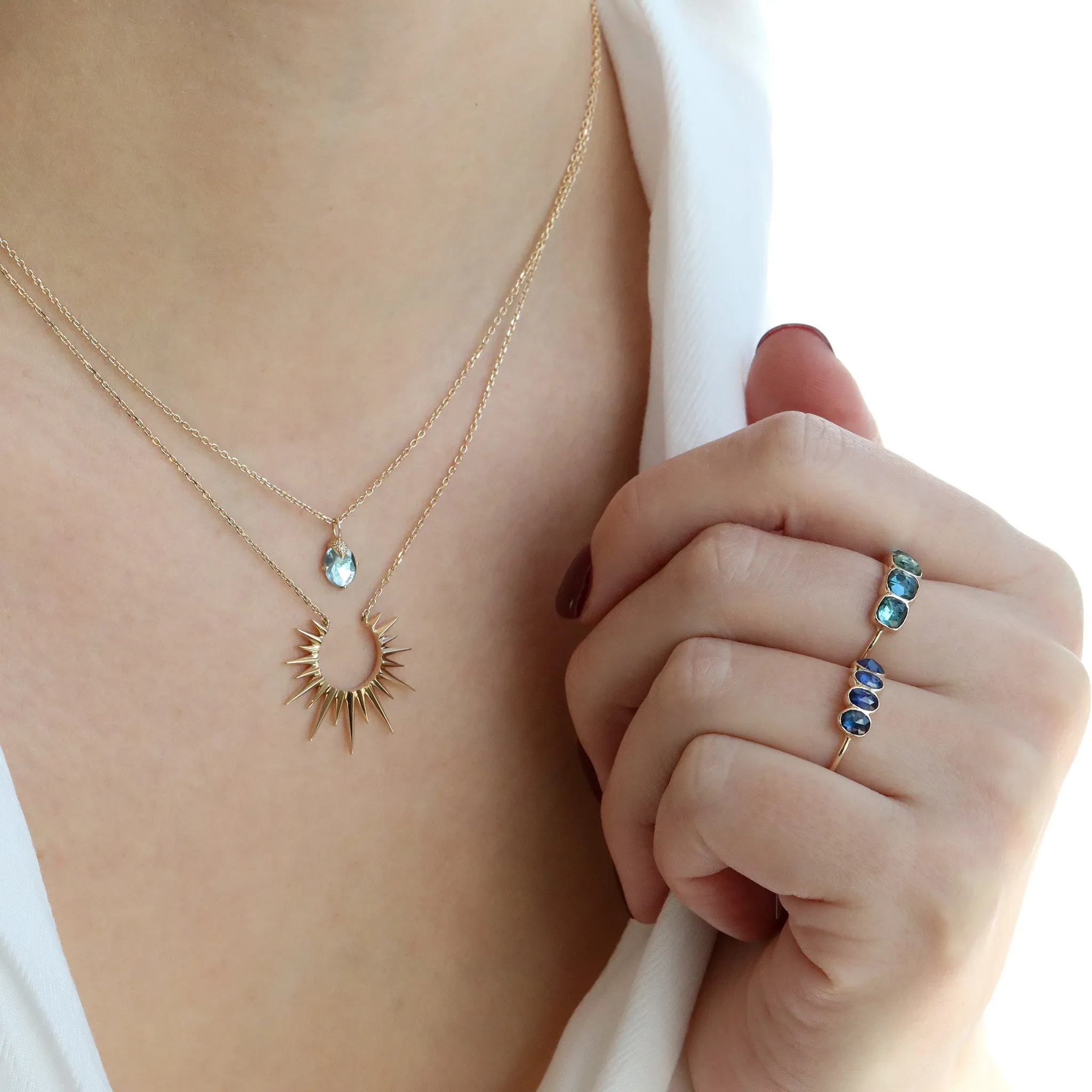 14K Gold "Claw-Set" Oval Aquamarine Necklace with Diamond Details