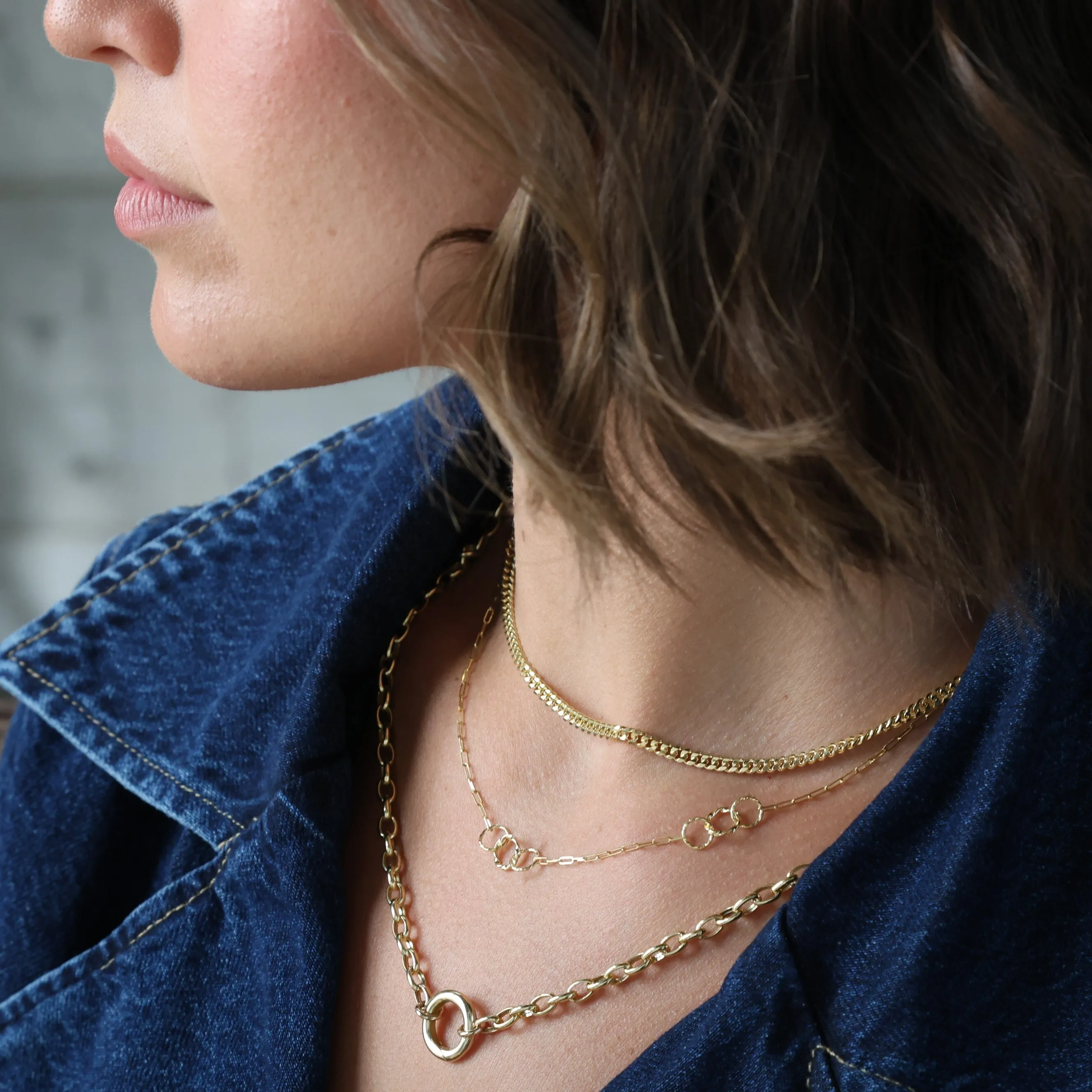 14K Gold Twist Circle Link Necklace