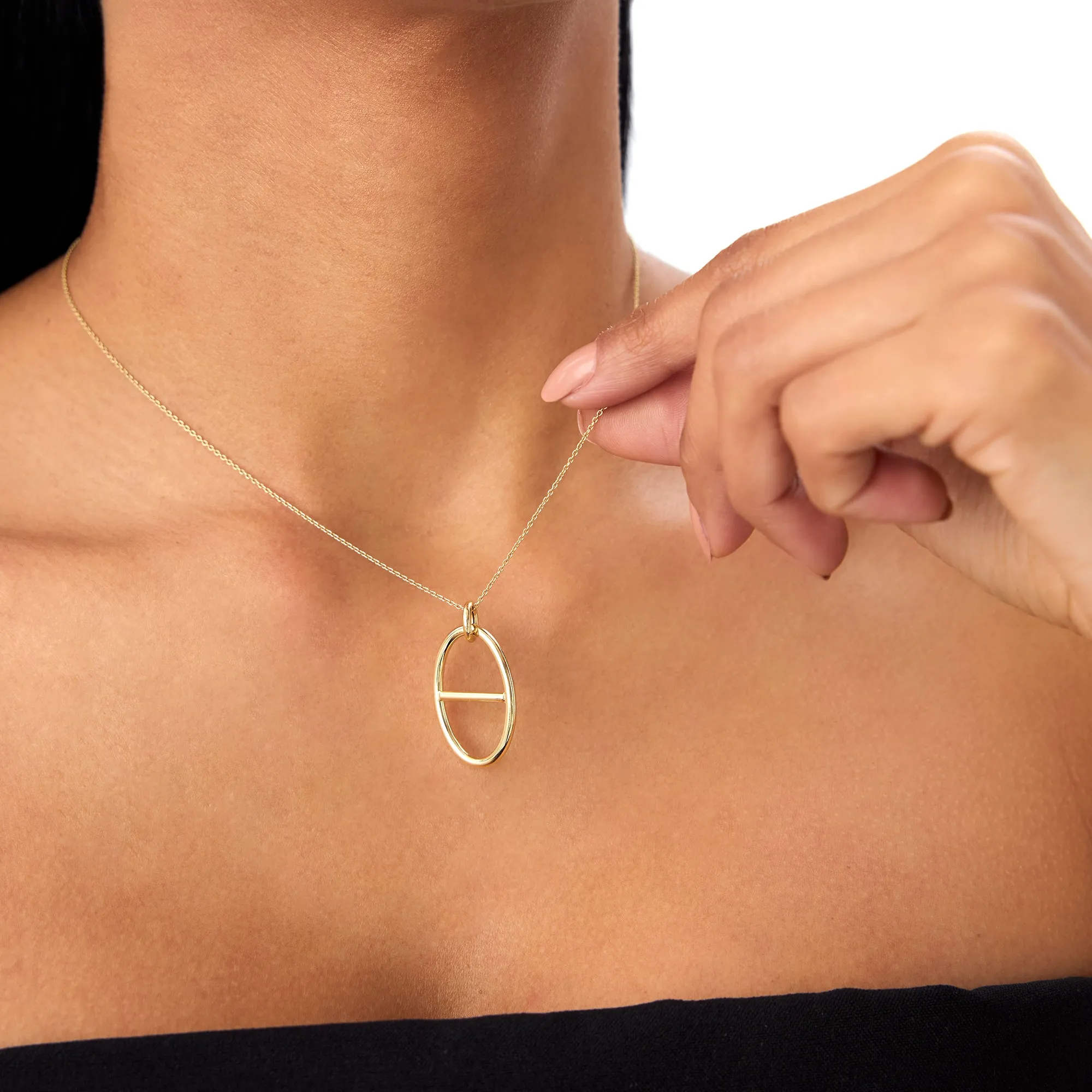 14k Minimalist Oval Pendant Necklace