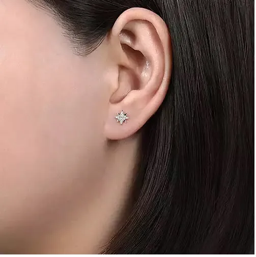 14K White Gold .12cttw Diamond Star Stud Earrings