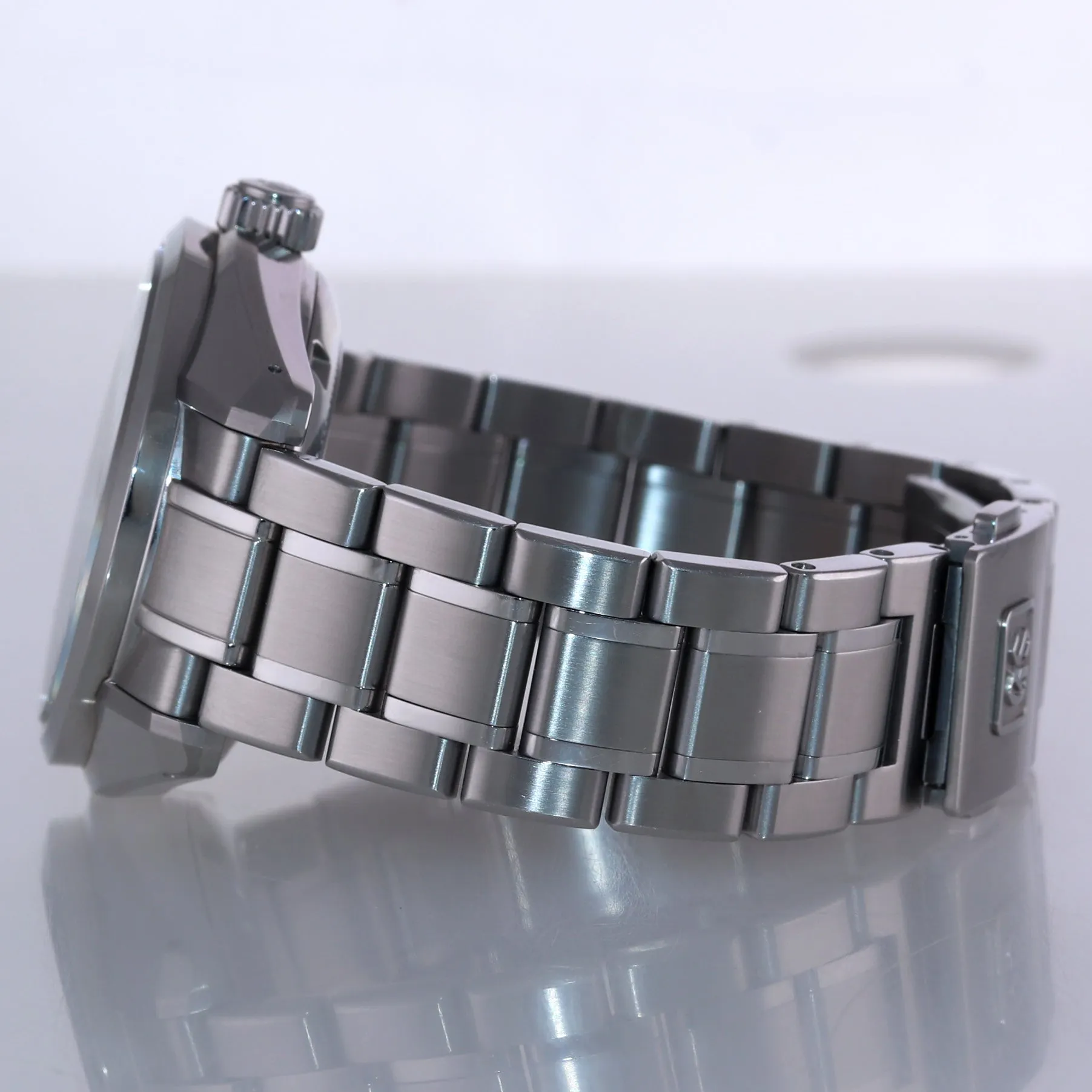2021 PAPERS Grand Seiko Hi-Beat 36000 GMT SBGJ203 Black Steel 40mm Date Watch
