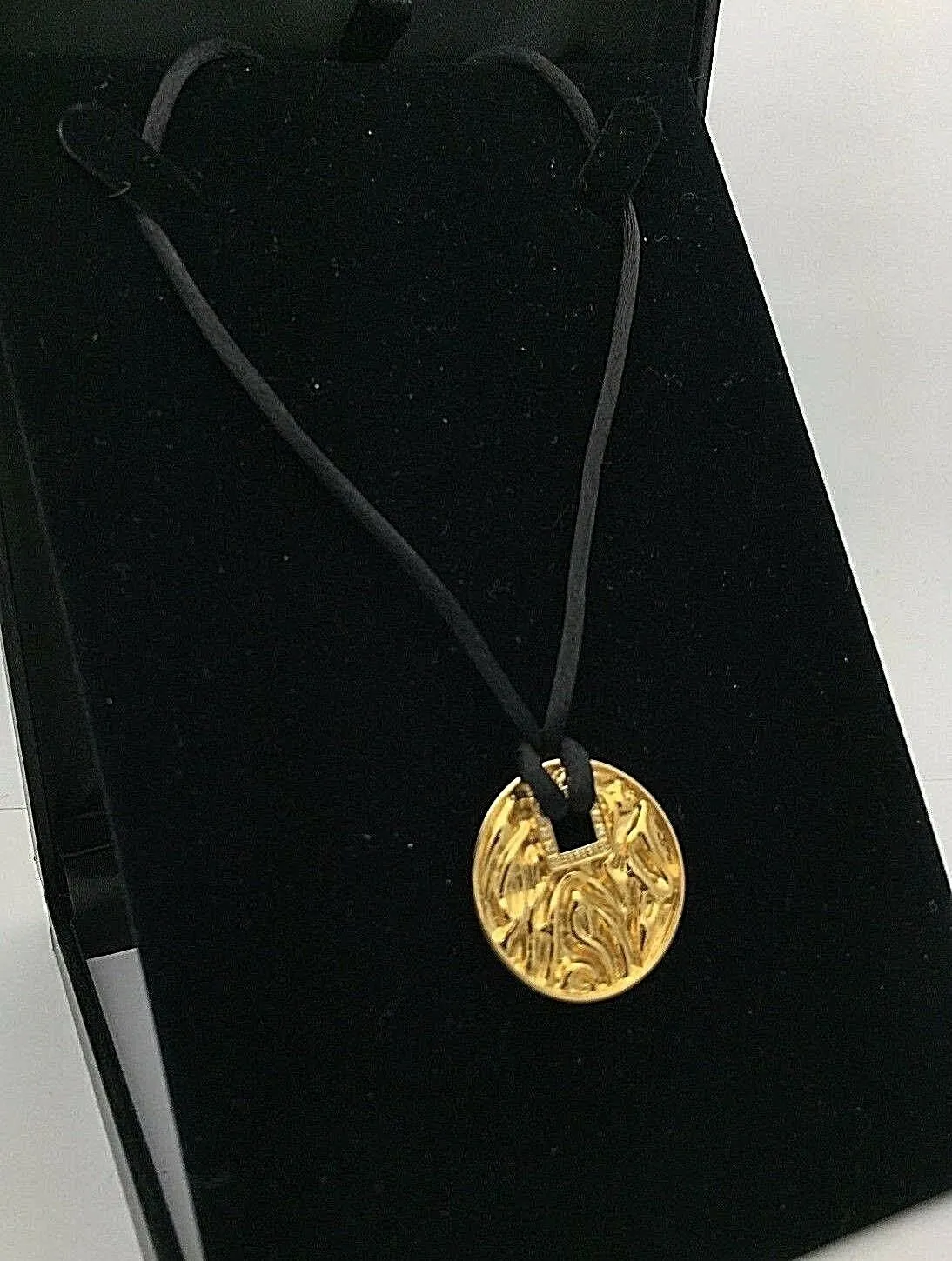 22k Yellow Gold Round Medallion Pendant with Diamonds & 16" Silk Necklace
