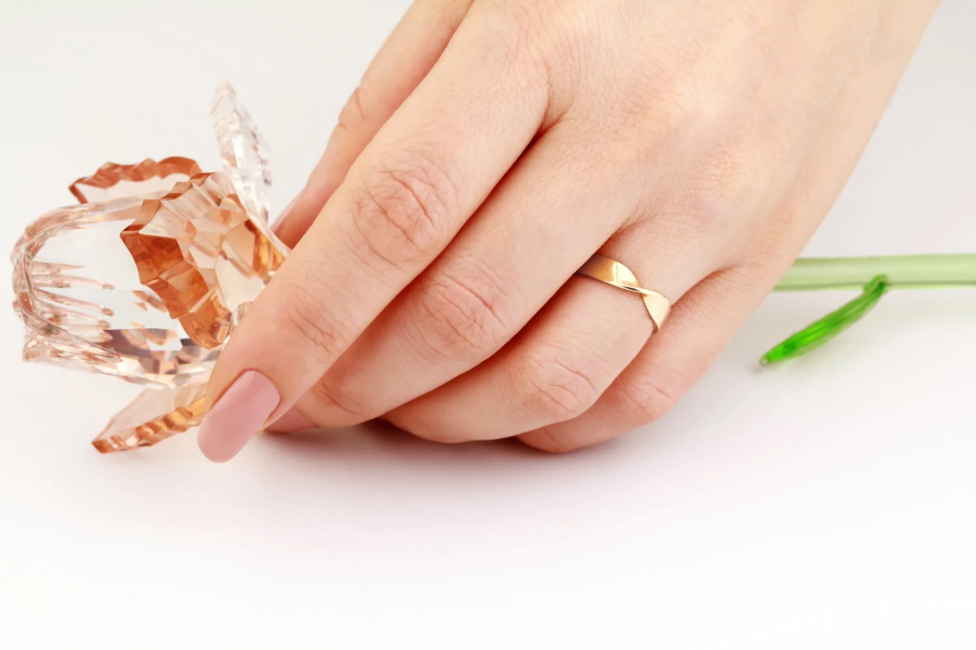 4mm Mobius Wedding Ring 14K Gold