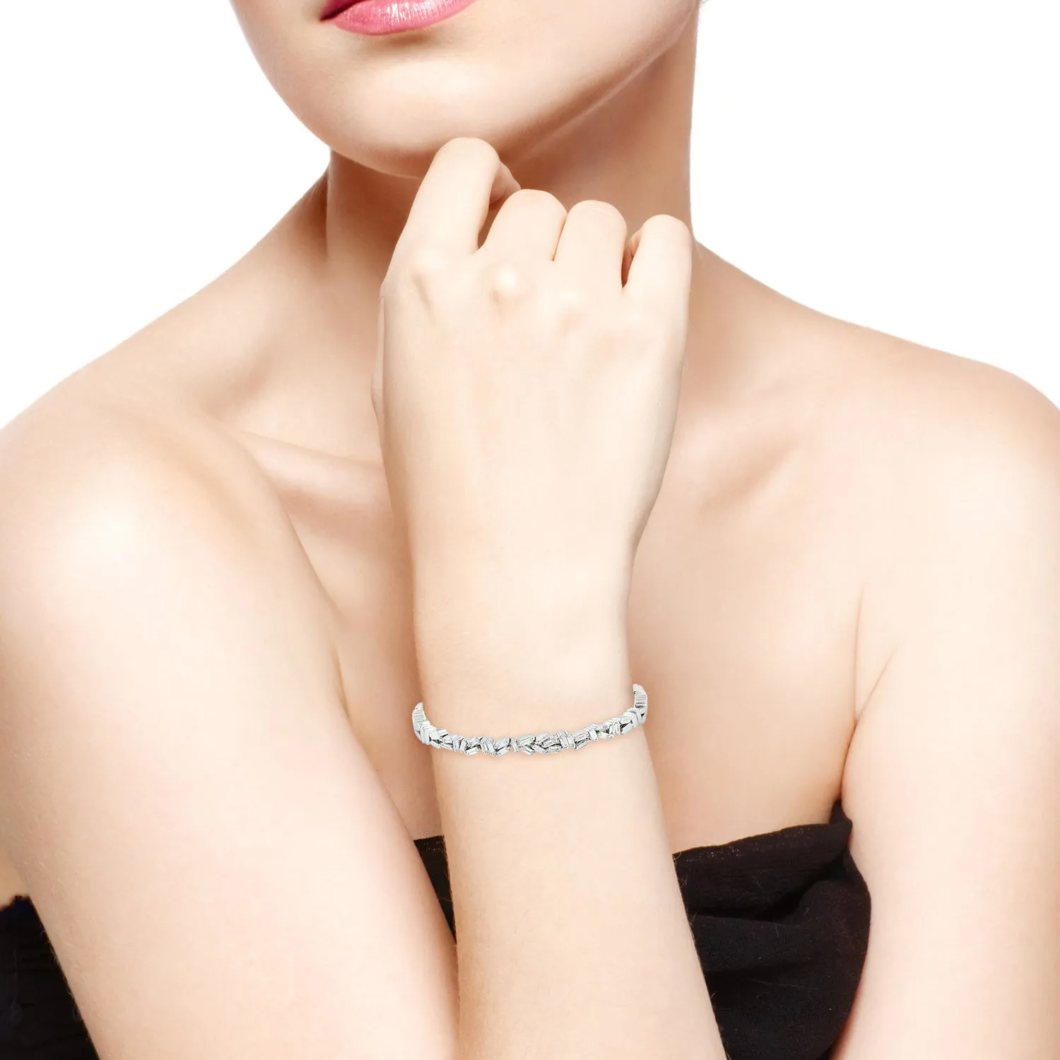 Baguette Cut Natural Diamond Chain Cuff Bracelet In 18k White Gold