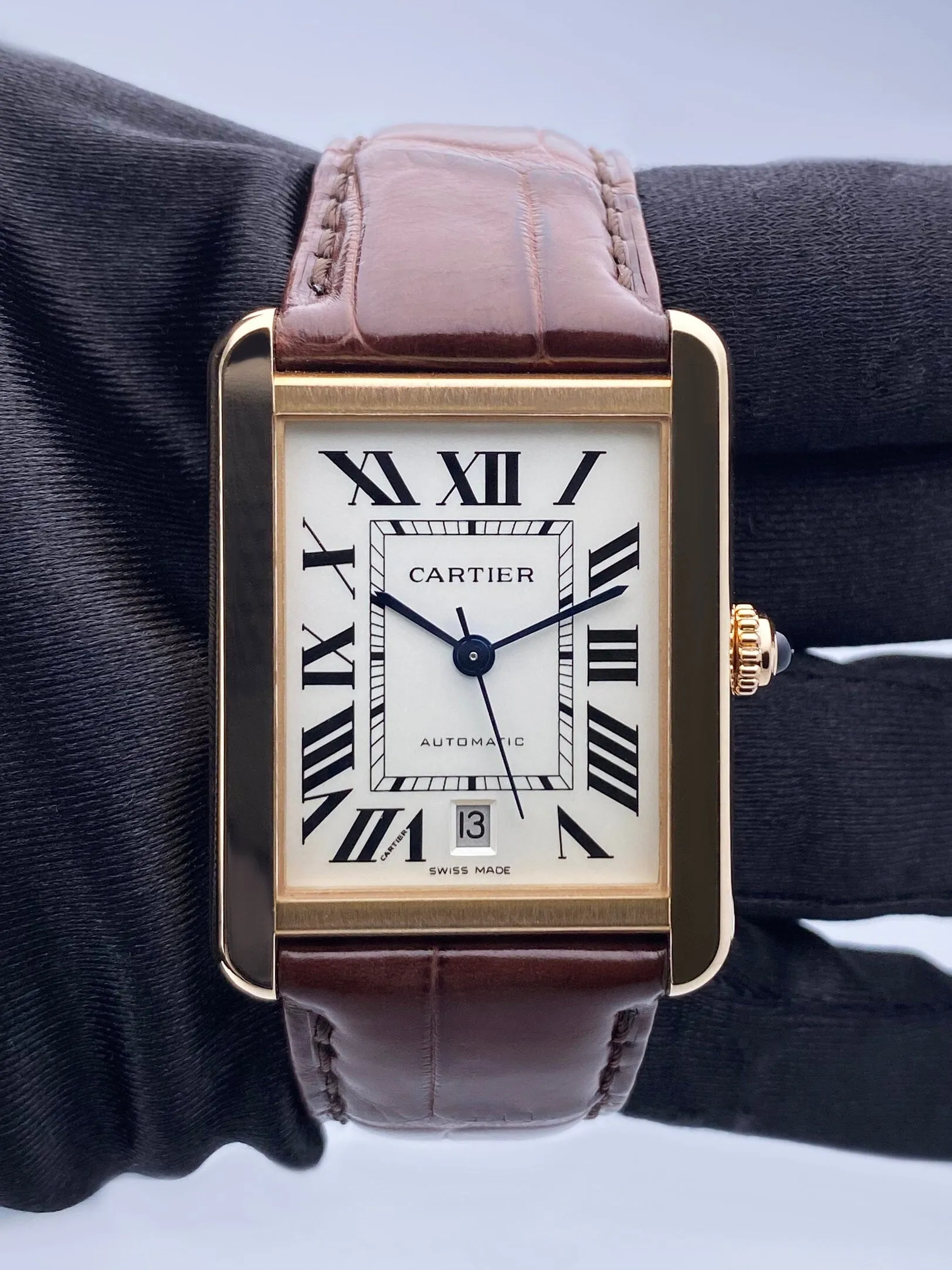 Cartier Tank Solo XL W5200026 18K Rose Gold Mens Watch Box Papers