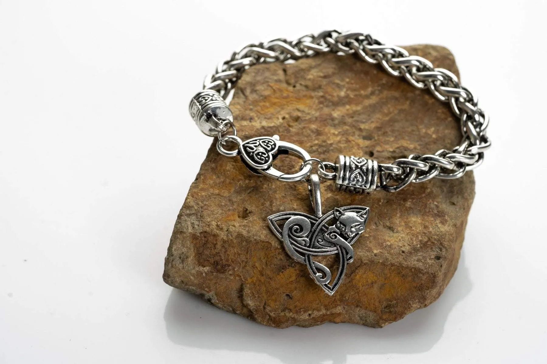 Cat on Triquetra Celtic Chain Bracelet