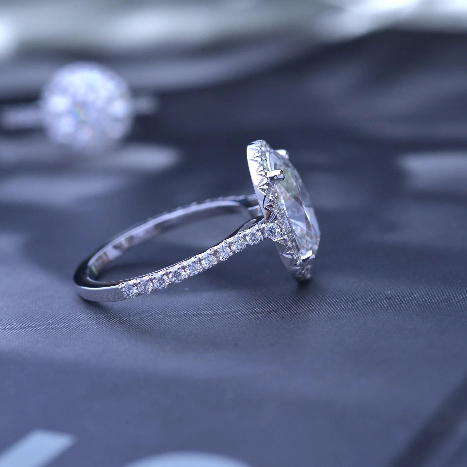 Classic Oval Halo - Lab Grown diamond engagement ring with 2ct to 3ct Center