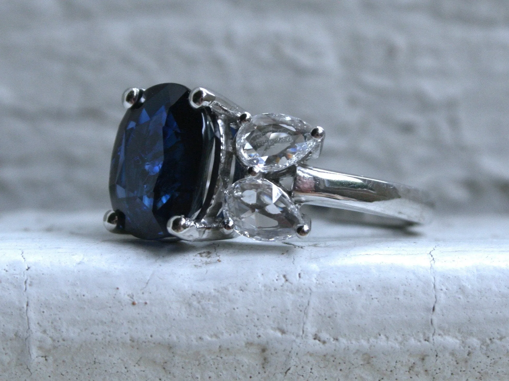 Classic Unheated GIA Sapphire Diamond Ring Engagement Ring Wedding Ring in Platinum - 5.40ct.