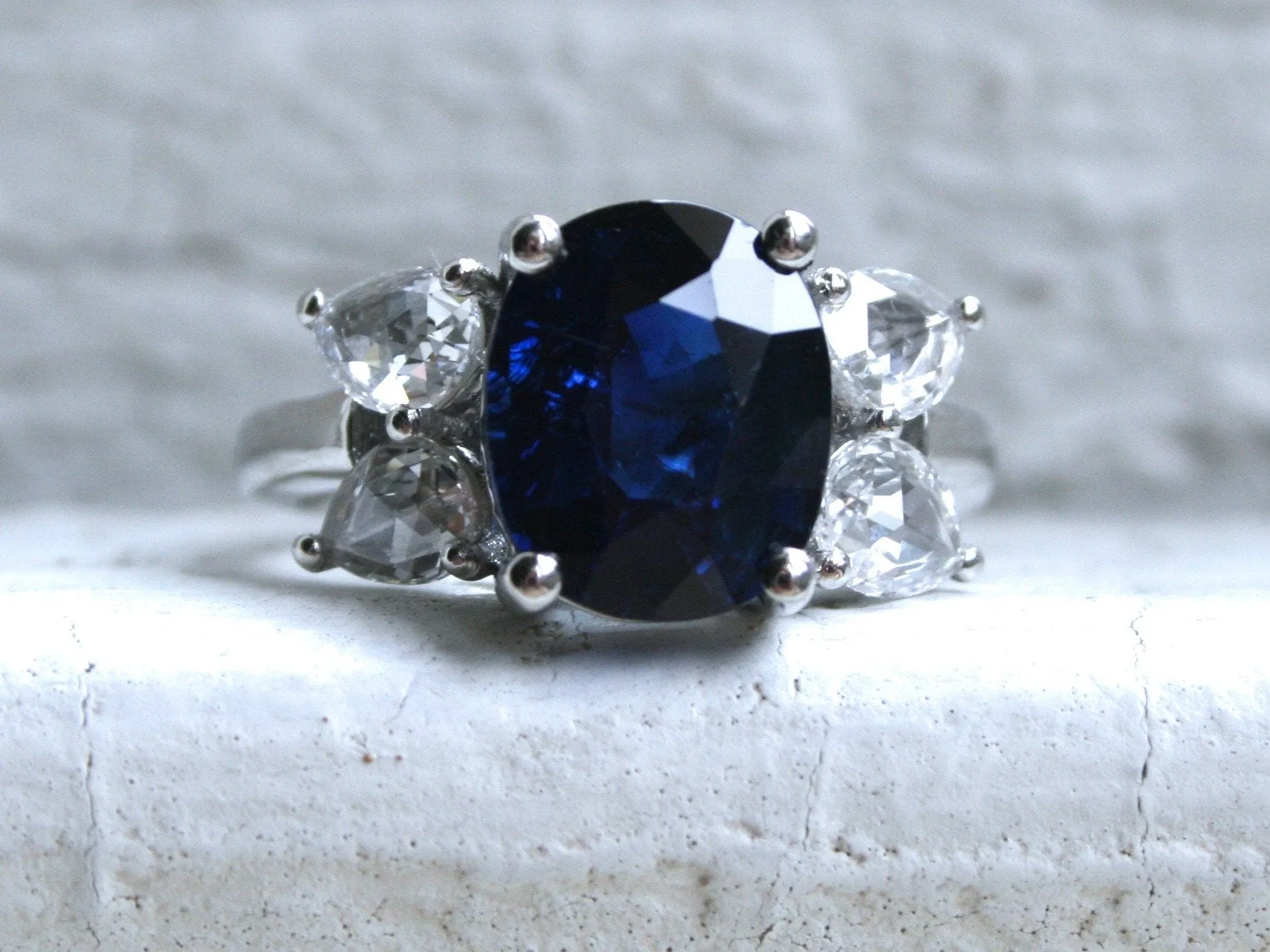 Classic Unheated GIA Sapphire Diamond Ring Engagement Ring Wedding Ring in Platinum - 5.40ct.