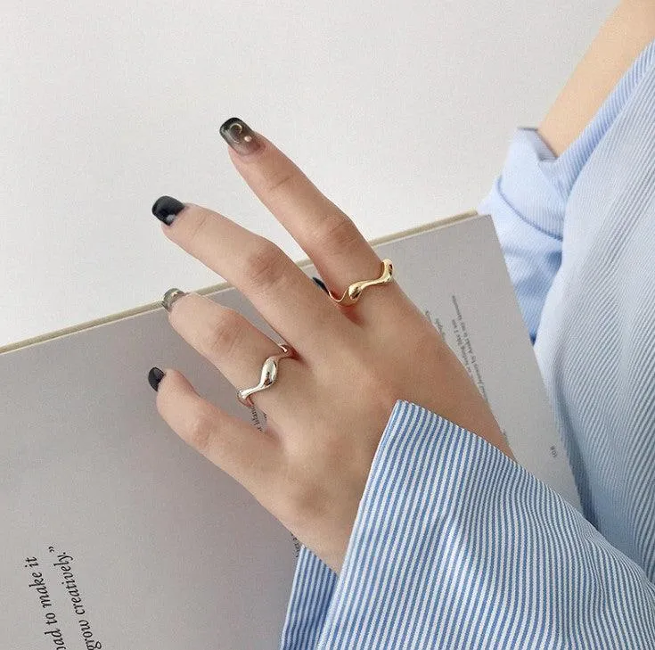 Cross Curve Line Opening Ring