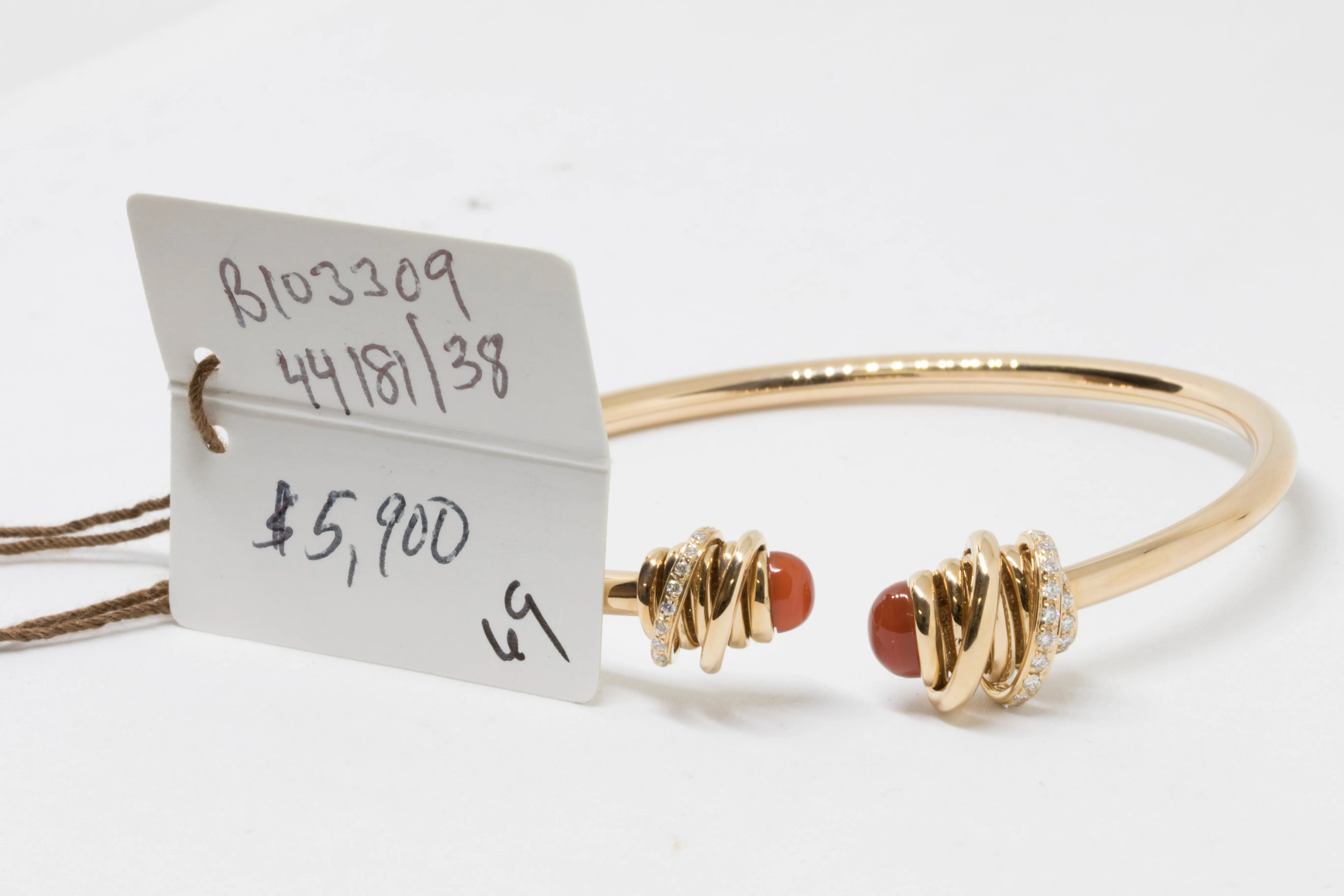 de GRISOGONO 18-karat Rose Gold, Carnelian And Diamond Coil Cuff