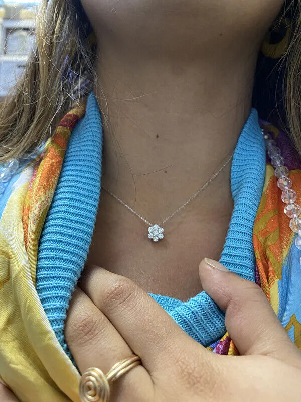 DIAMOND FLOWER NECKLACE 14K GOLD (0.75 CTW) 1