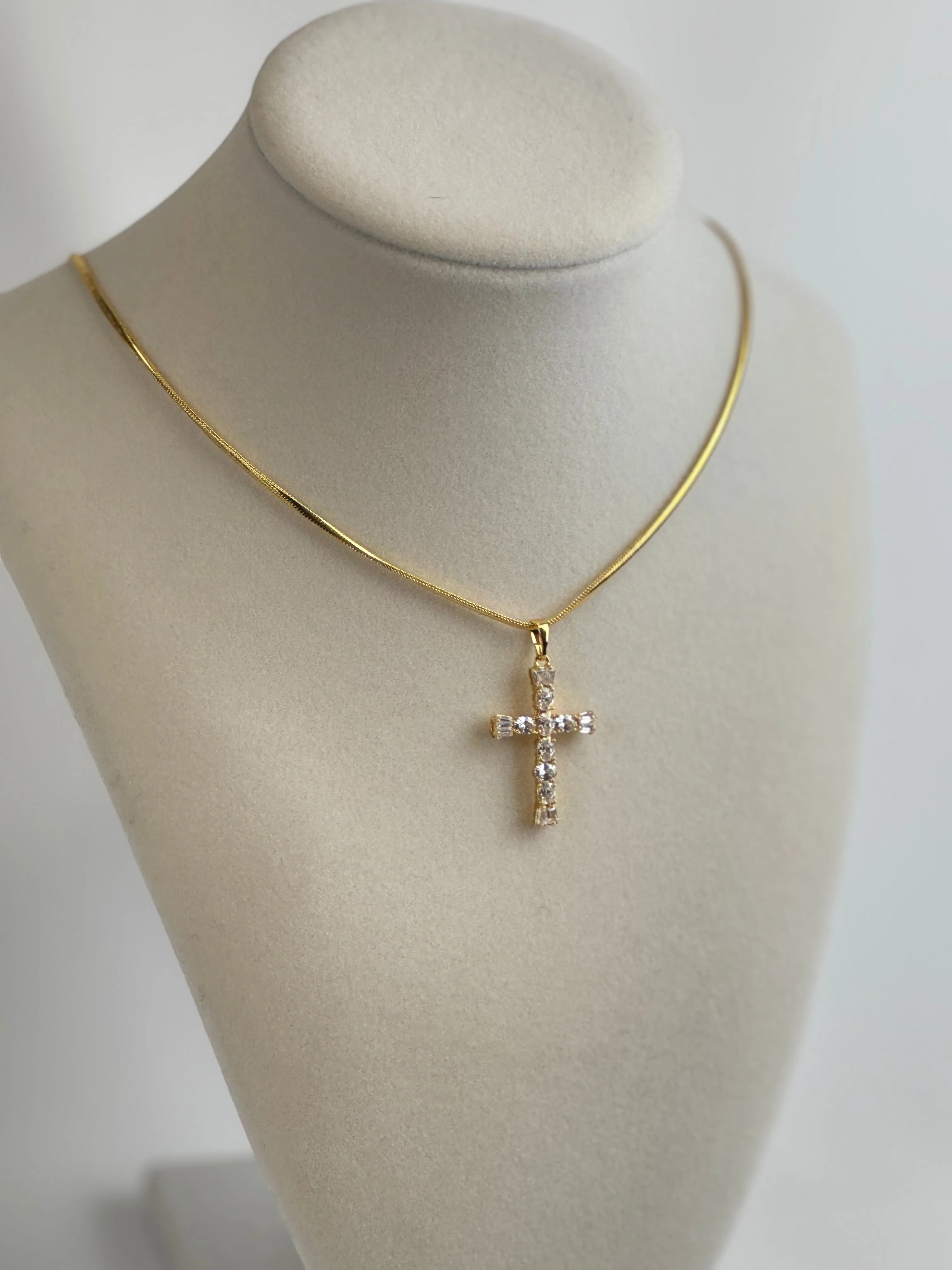 Gold Diamond Cross Necklaces