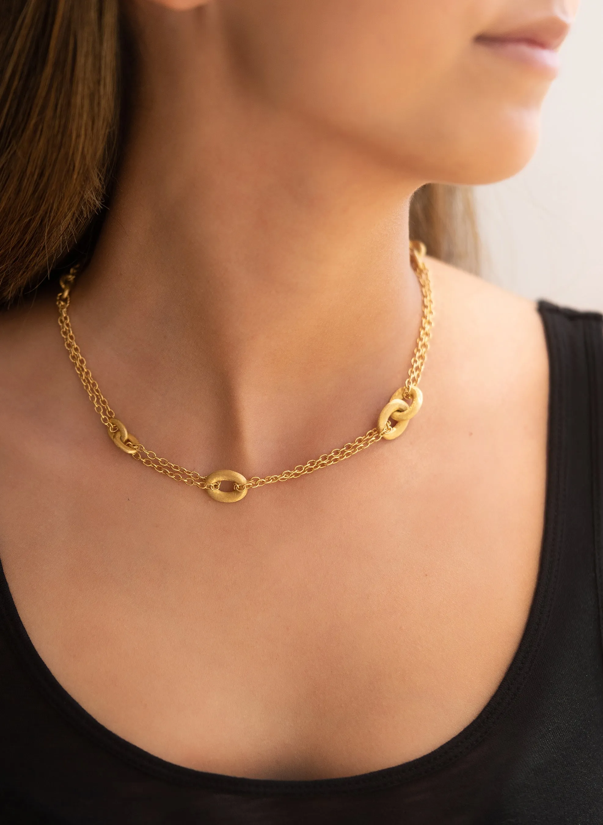 Gold NANIS Link Necklace