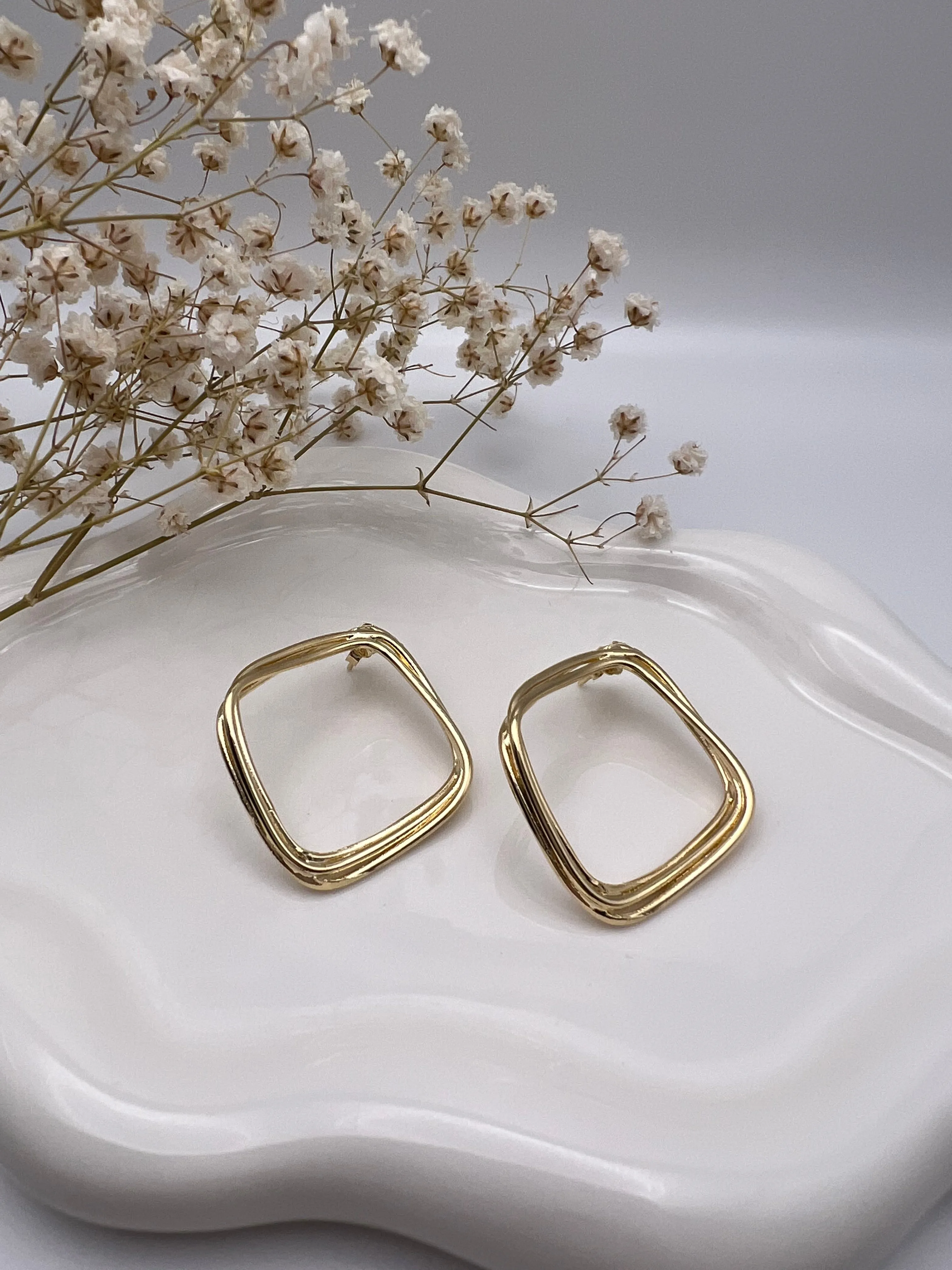 Hammered Gold Diamond Earrings