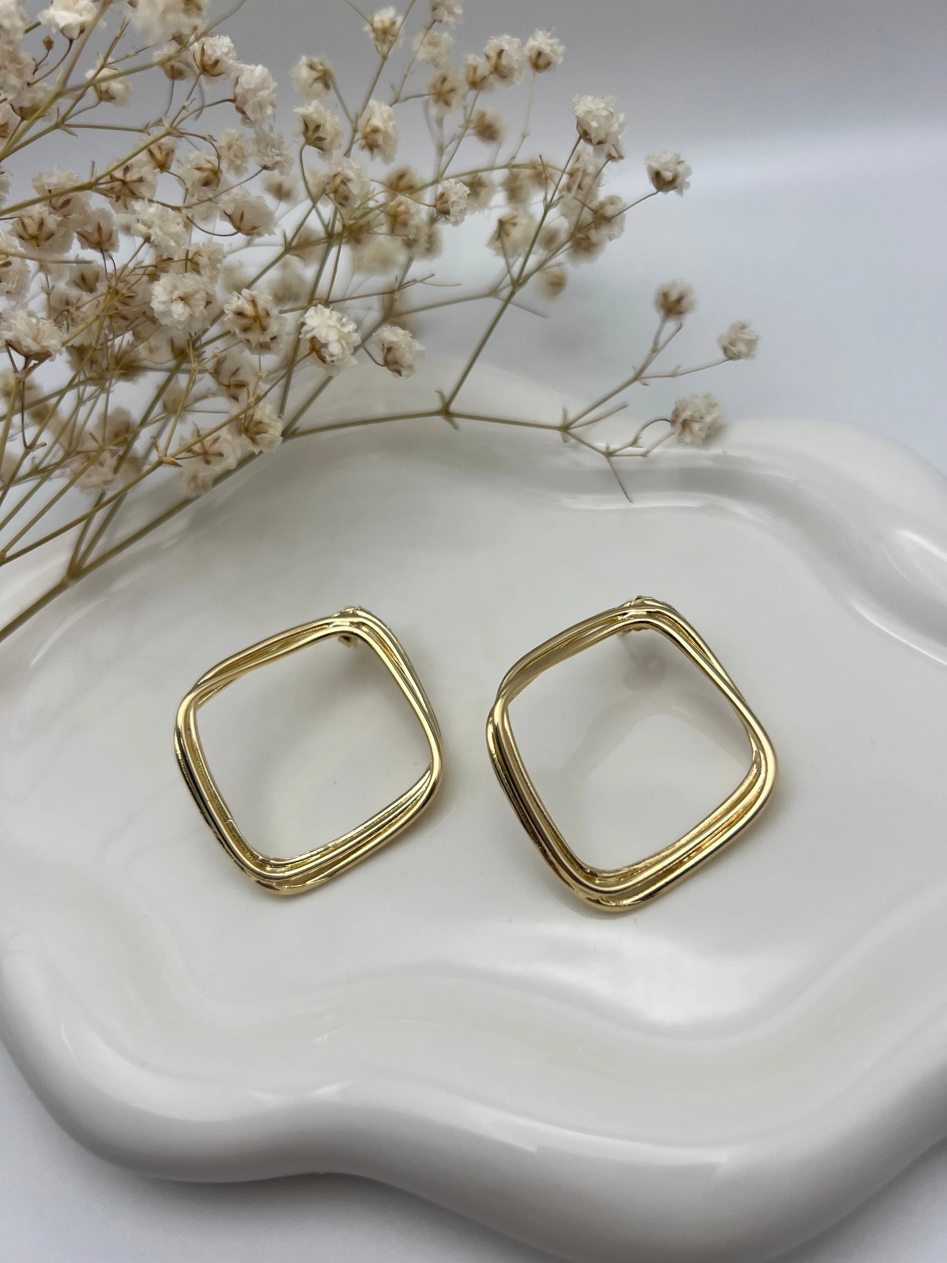 Hammered Gold Diamond Earrings