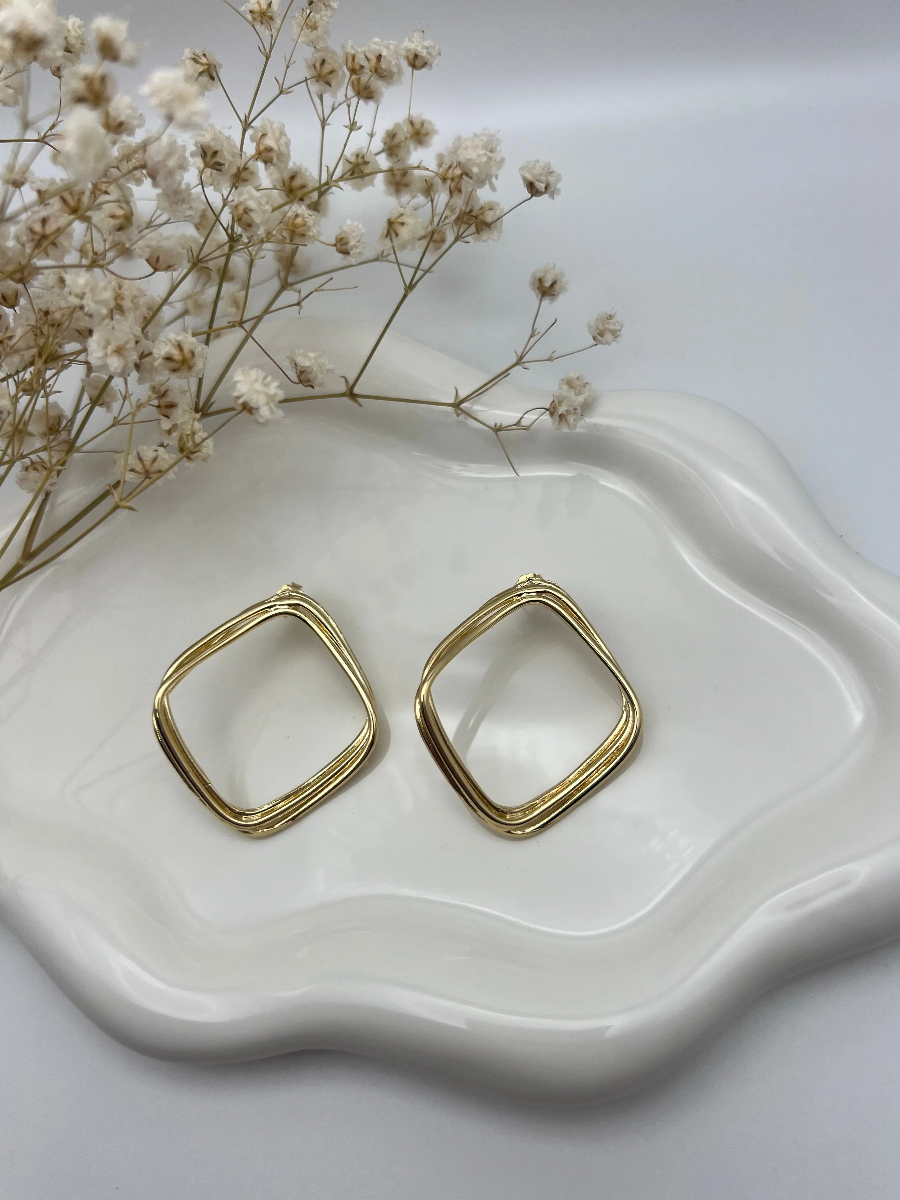 Hammered Gold Diamond Earrings