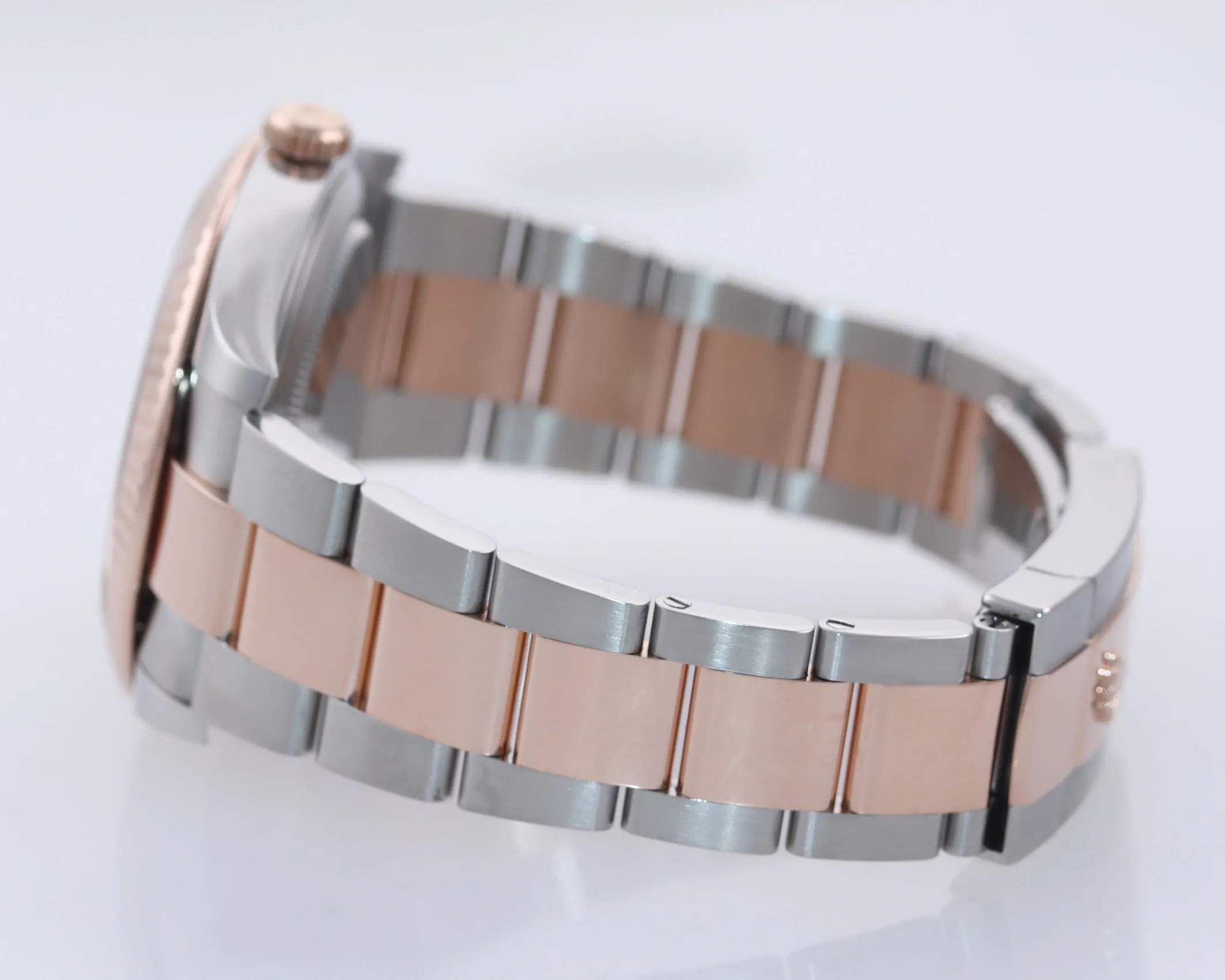 NEW PAPERS Rolex DateJust 41 126331 Sundust Everose Gold 18K Two-Tone Watch Box