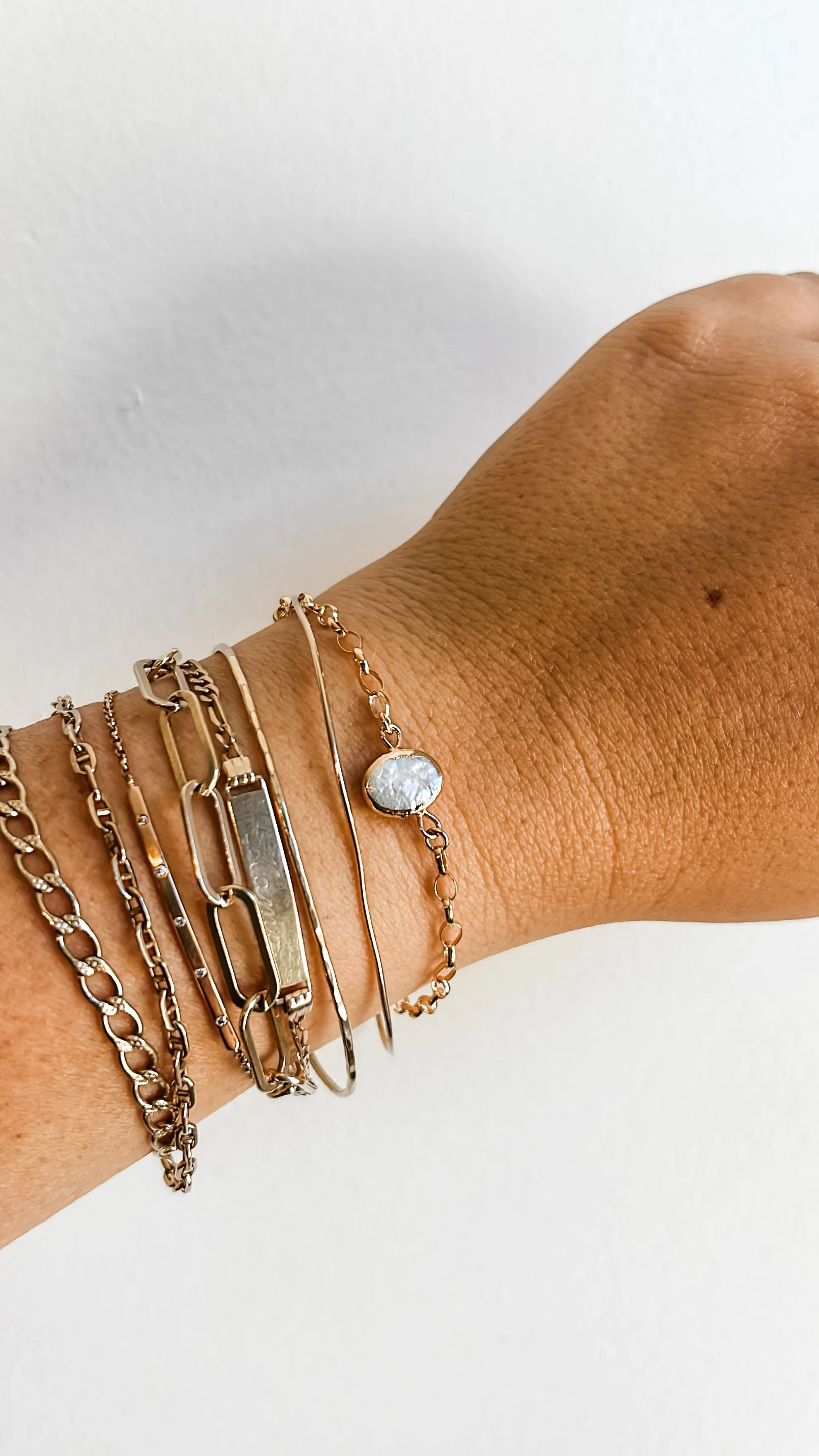 PEARL BRACELET
