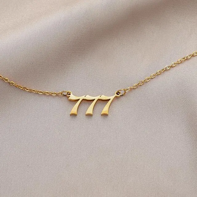 Personalized Two Names Necklace with a underlined heart For Women Men Gold Silver Chain Lovers