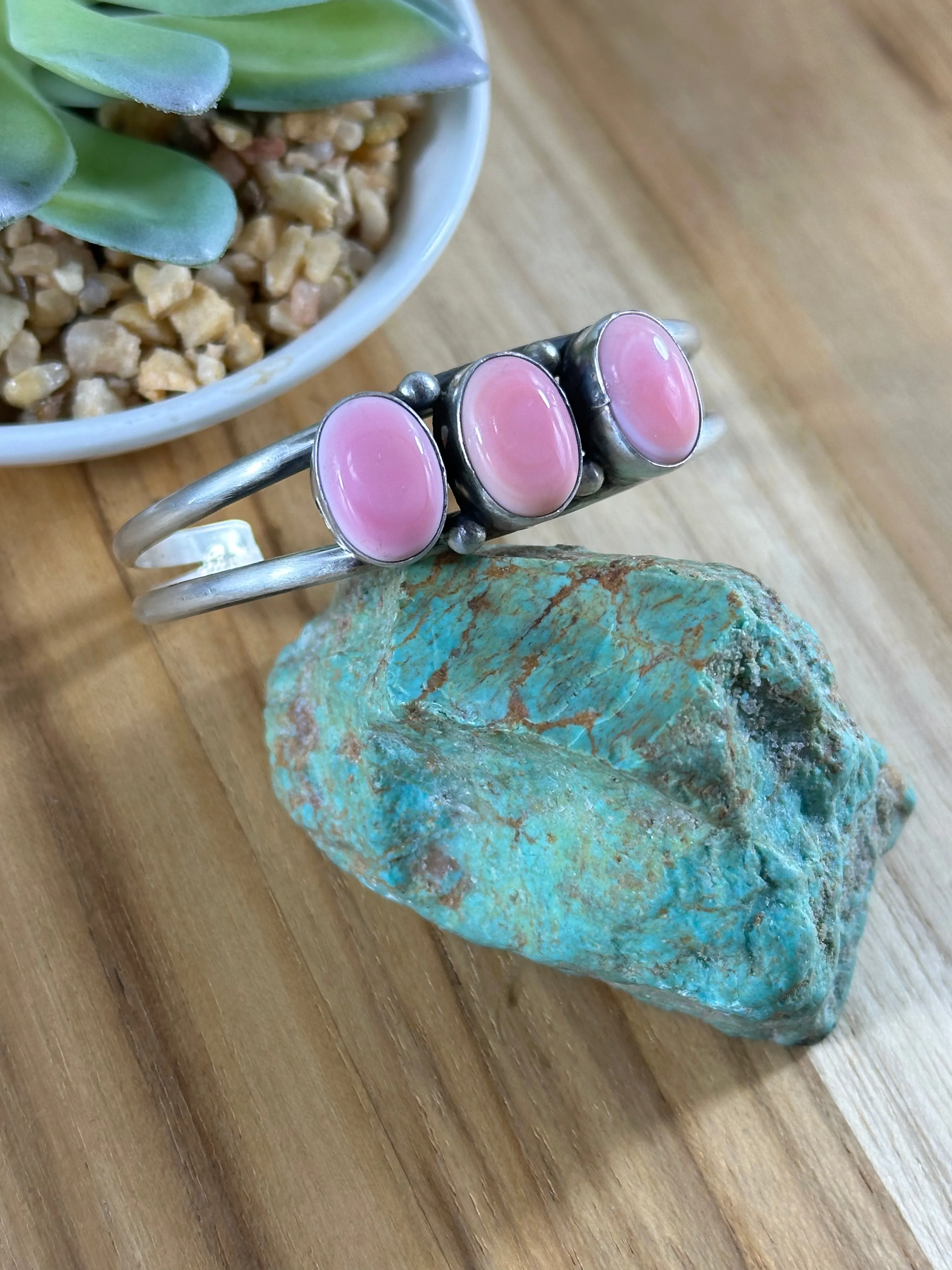 Pink Conch 3-Stone Cuff