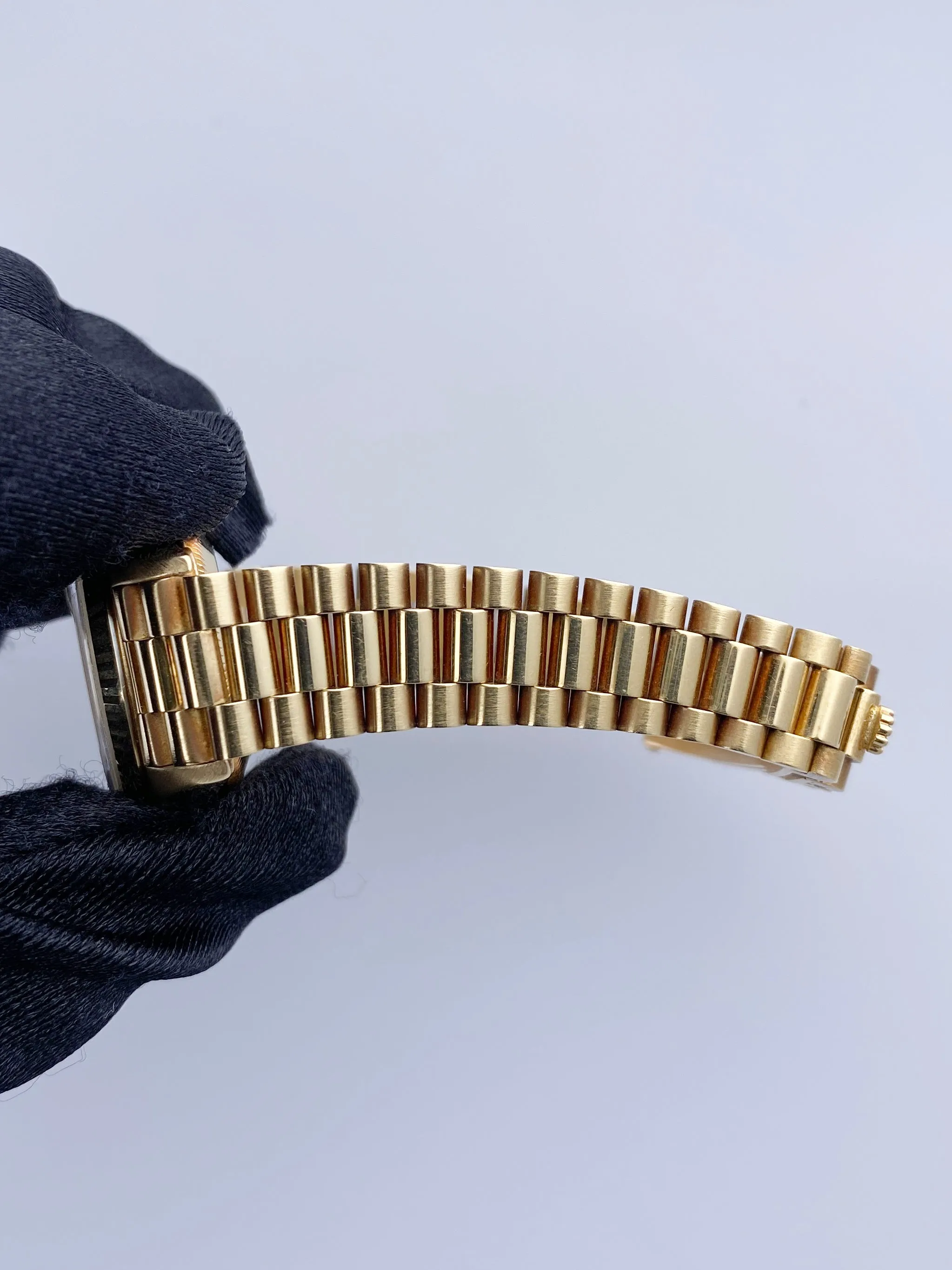Rolex Datejust 69178 Blue Vignette Dial 18K Yellow Gold Ladies Watch