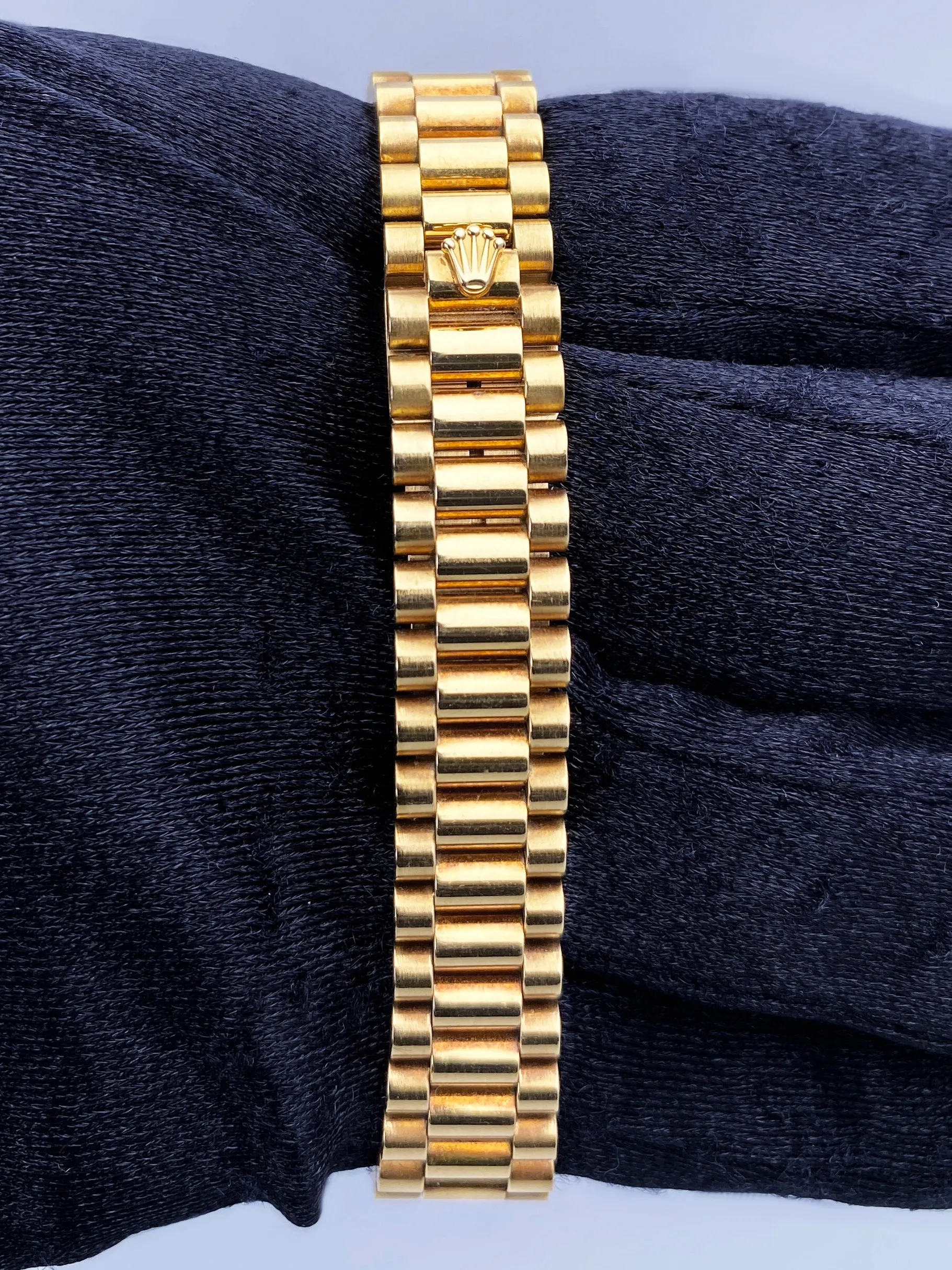 Rolex Datejust 69178 Blue Vignette Dial 18K Yellow Gold Ladies Watch
