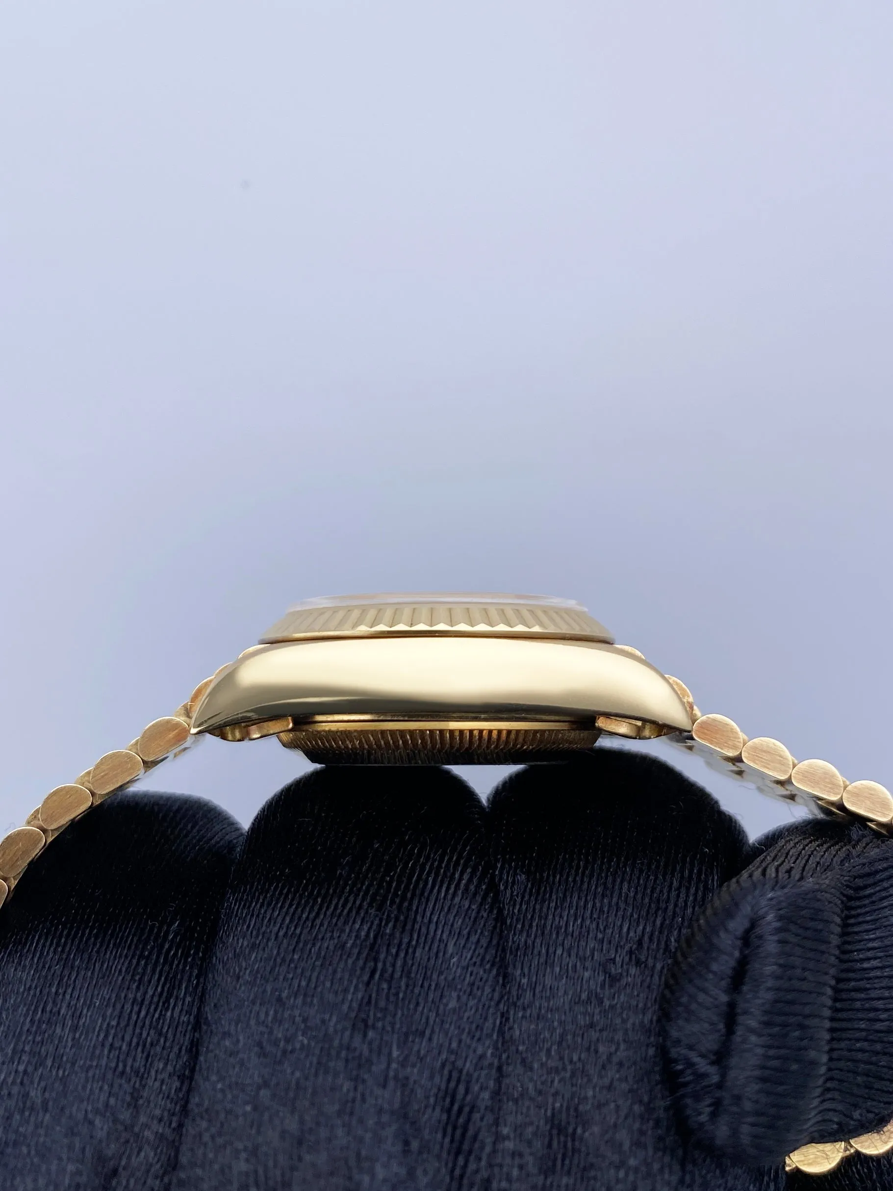 Rolex Datejust 69178 Blue Vignette Dial 18K Yellow Gold Ladies Watch