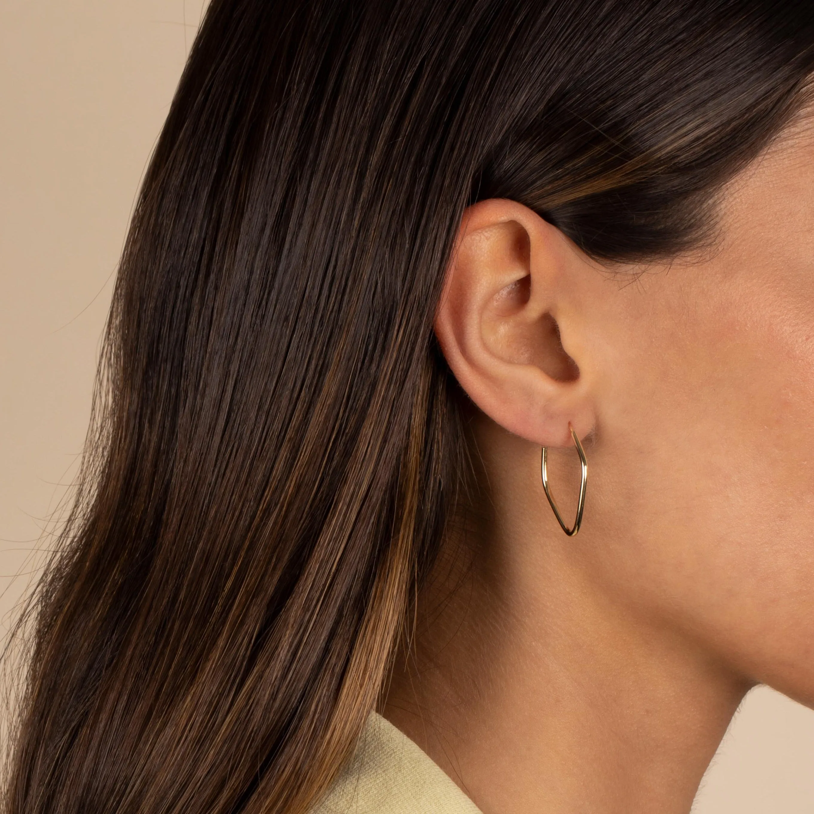 Solid Endless Diamond Shape Hoop Earring 14K