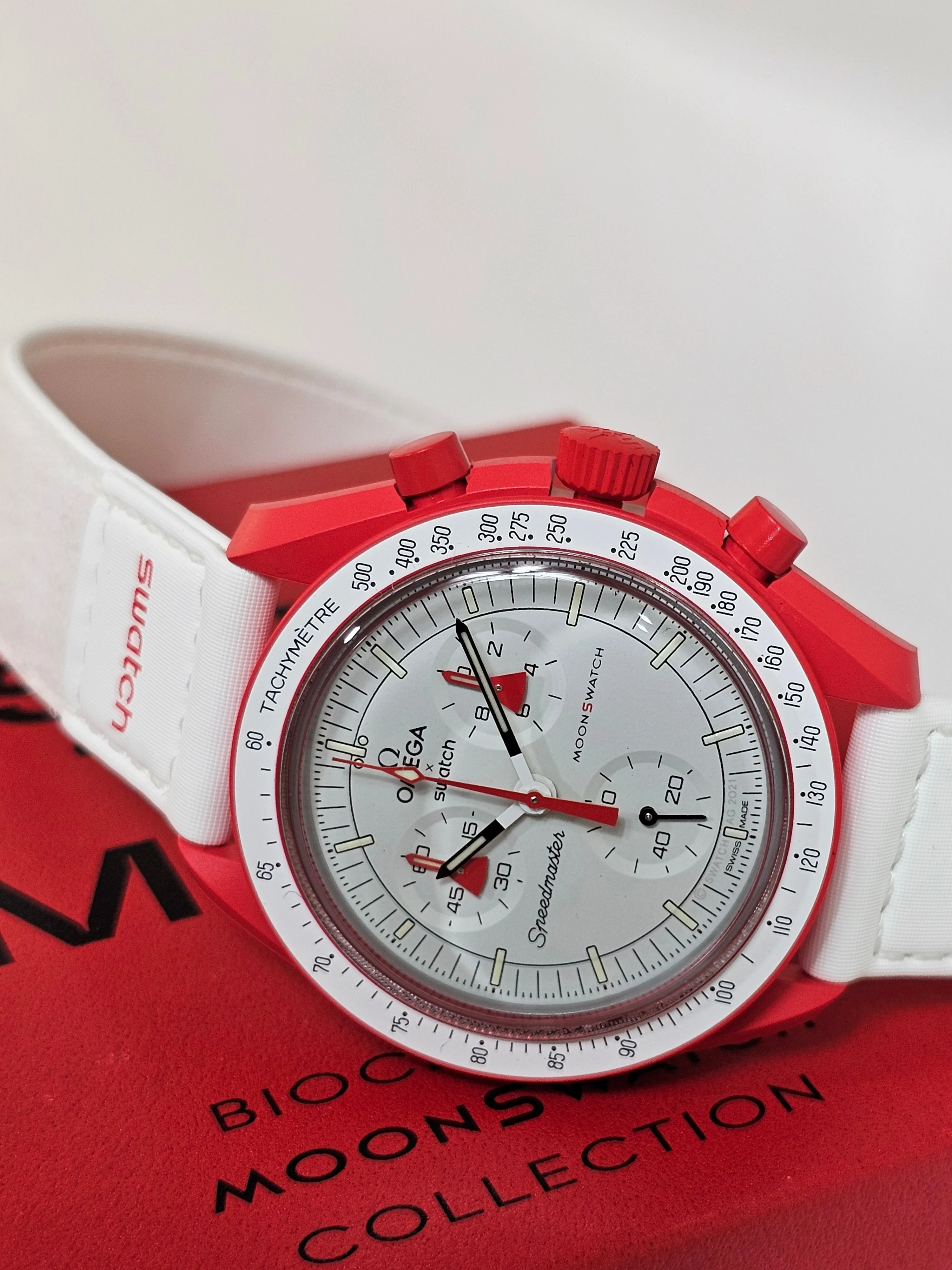 Swatch x OMEGA MoonSwatch Collection: Mission to Mars