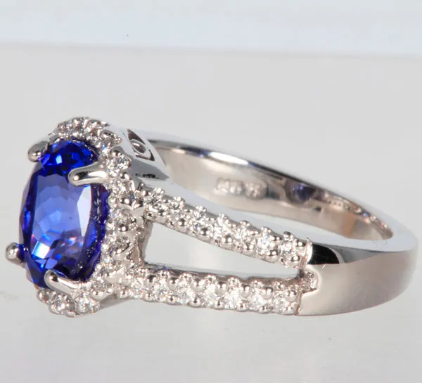 Tanzanite Ring in White Gold With Fine Diamond