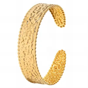 Textured Pebble Cuff – 18K Gold