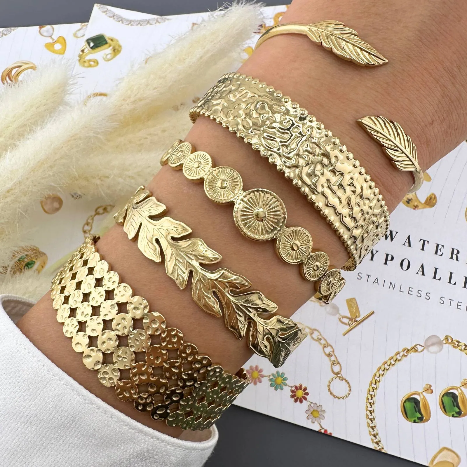 Textured Pebble Cuff – 18K Gold