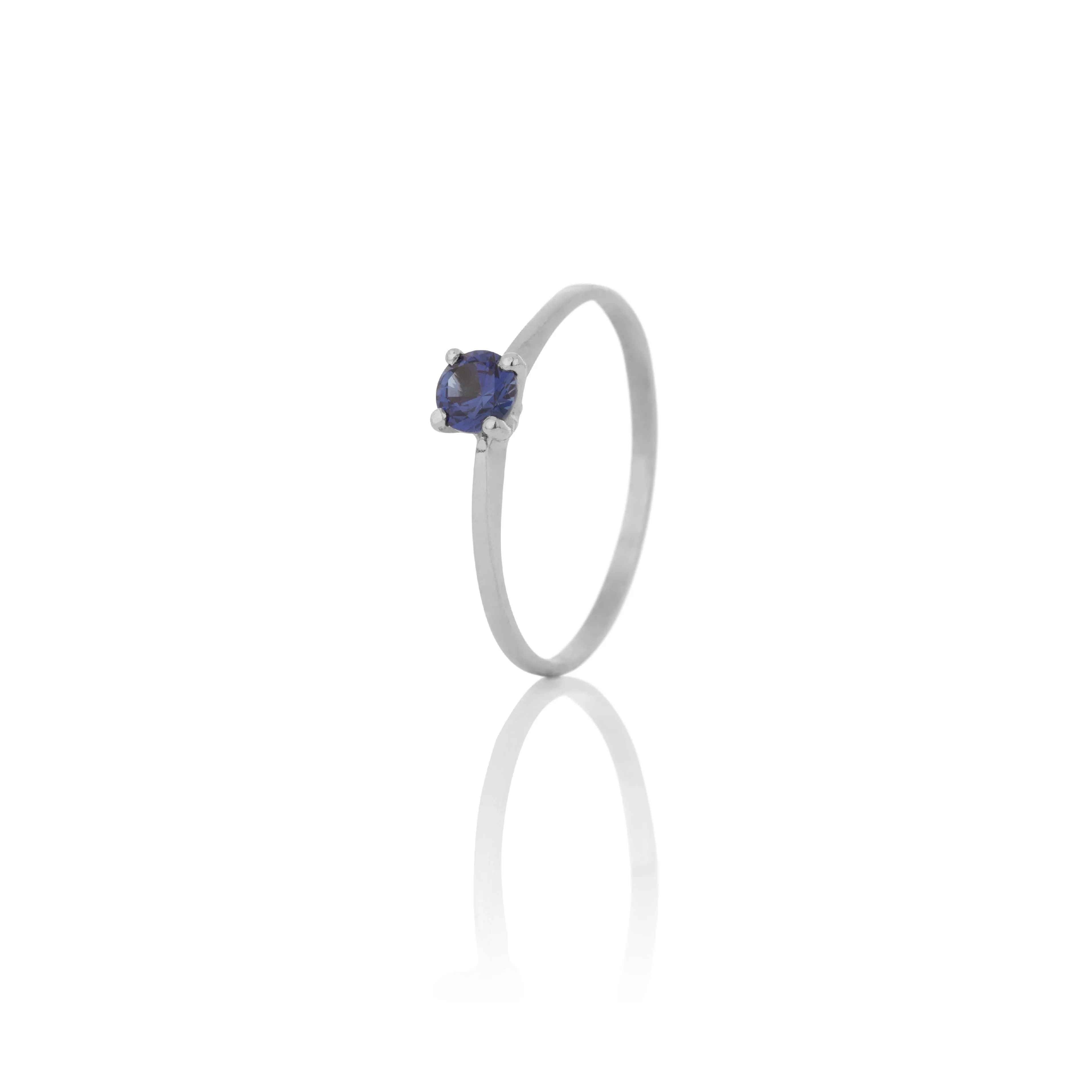 Women's sapphire ring